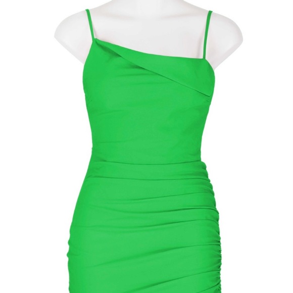 Green mini dress - Picture 3 of 14